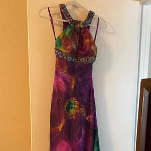 Women’s petite size 2P open back gem prom/evening mermaid dress.